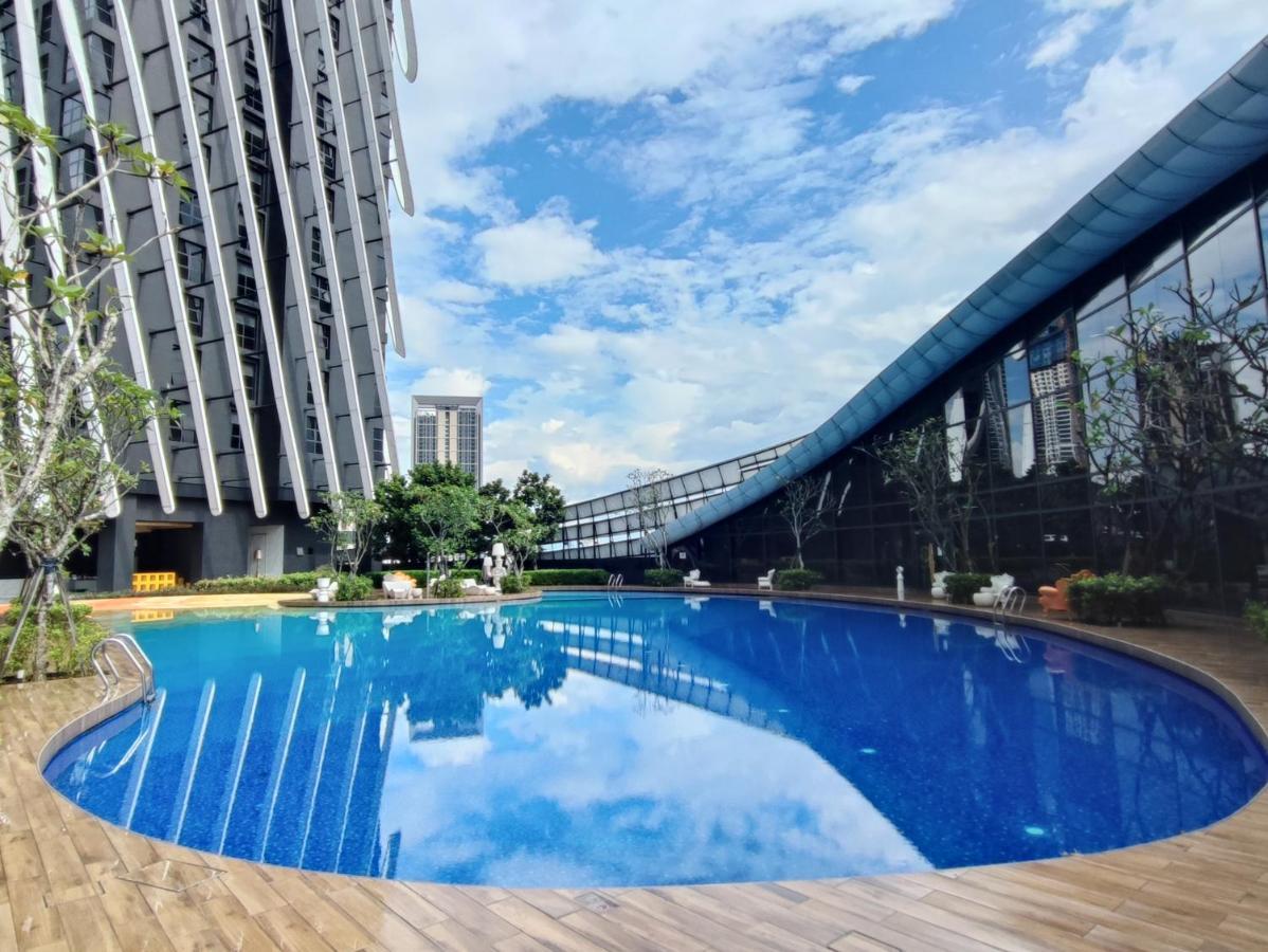 Arte Mont Kiara Host By Host Corner Suites Куала-Лумпур Экстерьер фото